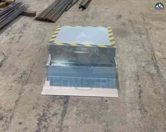 roof-access hatch-and-trap-door-1